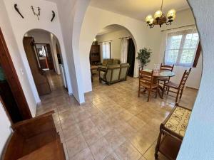 Melagoni House