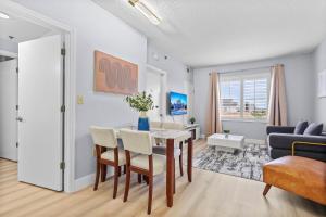 Cozy 1BR Free Parking Universal Area