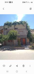 Wasi Urqu La casa del cerro