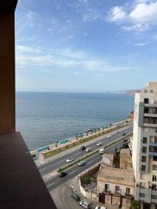 Oran Sea View Luxury Apartment