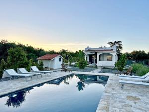 Ostuni Bloom - Panoramic Saltwater Pool & Trullo