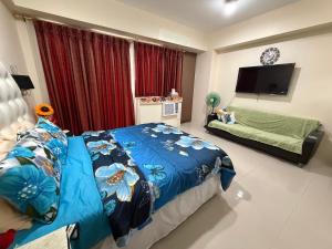 one palm tree villas