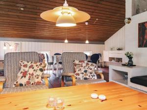 6 person holiday home in Jerup
