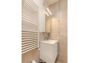 Free Parking - La Corte House 53