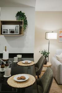 Chic Loft Near Roma Design, Comfort & Rooftop Pool
