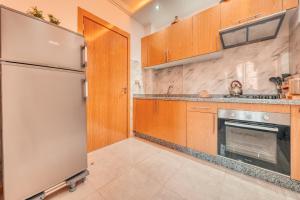 New luxury apartment, quiet, equipped, close to amenities