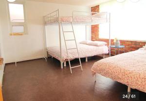 Elevator 5th floor 4 Rooms 3bathrooms
