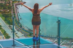 Luxury Oceanview Room Rooftop Pool