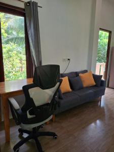 2 Aircons, Hammock, Ergonomic Chair, Fast WIFI