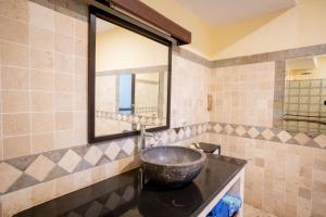 Mango Villa 5 bedrooms in central Sanur