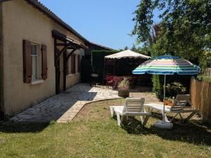 Maison rurale pour 6 pers. avec piscine partagée et animaux accueillis à Capy - FR-1-616-396