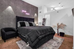 Luxury Buckhead loft close to shopping & dining