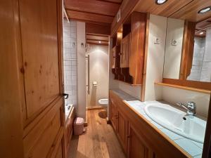 Appartement spacieux au cœur du village - 6 pers. - FR-1-518-182