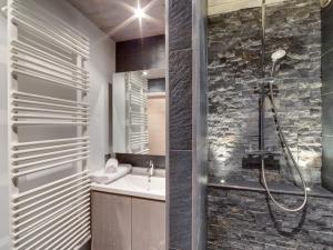 Appartement confortable au pied des pistes - 4 pers. - FR-1-518-205