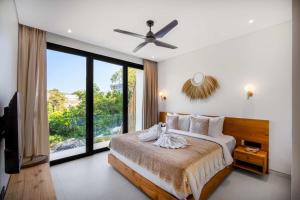 Six Palm 4 - 2BR Villa With Rooftop Near Padang Beach