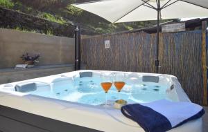 2 Bedroom Beautiful Home In Massarosa