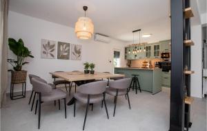 Beautiful Home In Barbat
