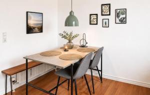 3 Bedroom Amazing Home In Hvide Sande