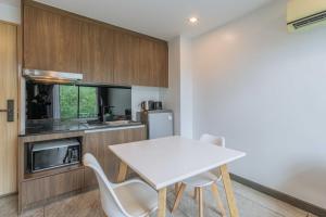 Modern Loft by Nai Harn Beach-Pool-Gym utopiaC300