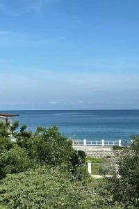 Exclusive Beach House with Roof Top - few steps to the beach