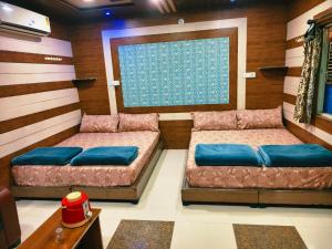 Chirag Guest House