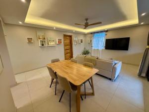 Modern apartment with pool in Grand Baie