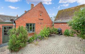 1 Bedroom Gorgeous Home In Stege