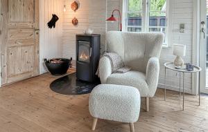 Beautiful Home In Hemmet With Wifi
