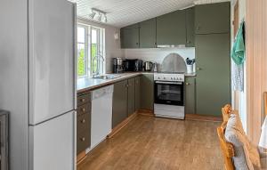 Beautiful Home In Hemmet With Wifi