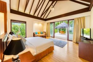 Furaveri Maldives - COMPLIMENTARY ROUND-TRIP SEAPLANE TRANSFER FOR TWO FOR A MINIMUM OF 5 NIGHTS OR MORE FOR STAYS 1ST MAY 2026 TO 23RD DECEMBER 2026