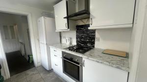 Double room with Shared bathroom - free WiFi