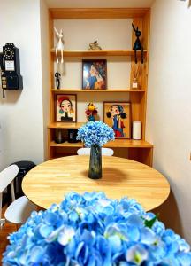 Hua HOTEL 3 minutes from Dobutsuen-mae station Tennoji business district Entire building Direct access to Namba Tsutenkaku within walking distance Maximum 7 people