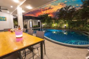 Villa Sabai, minutes to the Beach and City Pattaya