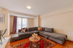 Spacious One Bedroom Apartment