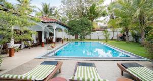 Lucas Hotel