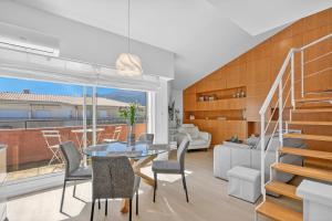Last Floor Sea View At Victoria Palace - Happy Rentals