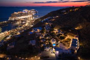 Rhenia Mykonos Hotel & Bungalows