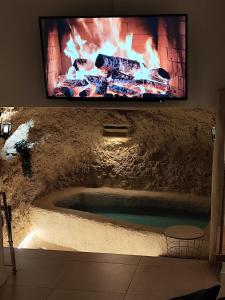 Casas de Micaela-Ático con Terraza o Cueva con Piscina