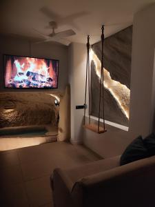 Casas de Micaela-Ático con Terraza o Cueva con Piscina