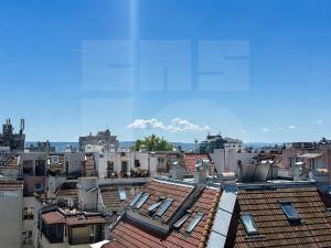 1BR Rooftop CityScape