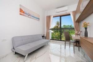 New 4BR Pool Villa Maple with 2 Master Suites near Rawai Seafood Market