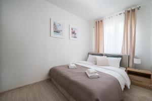 Metro Stokłosy Charming Apartment by BookingHost