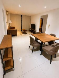 Premium 2-Bedroom Apartment with Parking