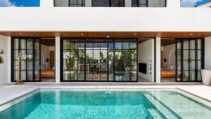 Villa Naikan - Enclosed Modern 3BR, with Private Pool & Sunken Lounge