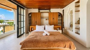 Villa Naikan - Enclosed Modern 3BR, with Private Pool & Sunken Lounge