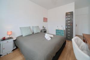Appartement 6 pers - Parking privé - Aéroport Lyon Saint-Exupéry