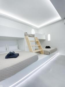 Brand-New Room in the Heart of Chora