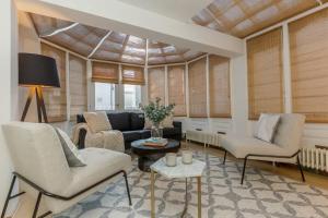 Stunning 3BR Home With Terrace in Knightsbridge