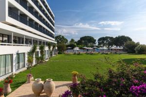 Airotel Achaia Beach