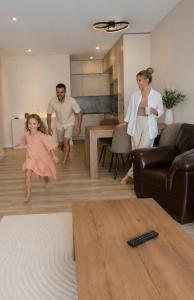 3BDR apartment 2 BTHR Free private parking mall Paradise and Vita hospital First floor